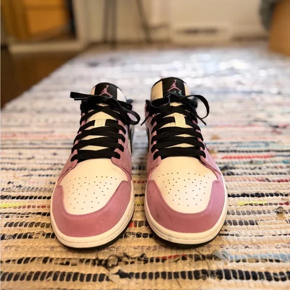 Nike Men’s Air Jordan 1 Low size 10.5 - Picture 2 of 5